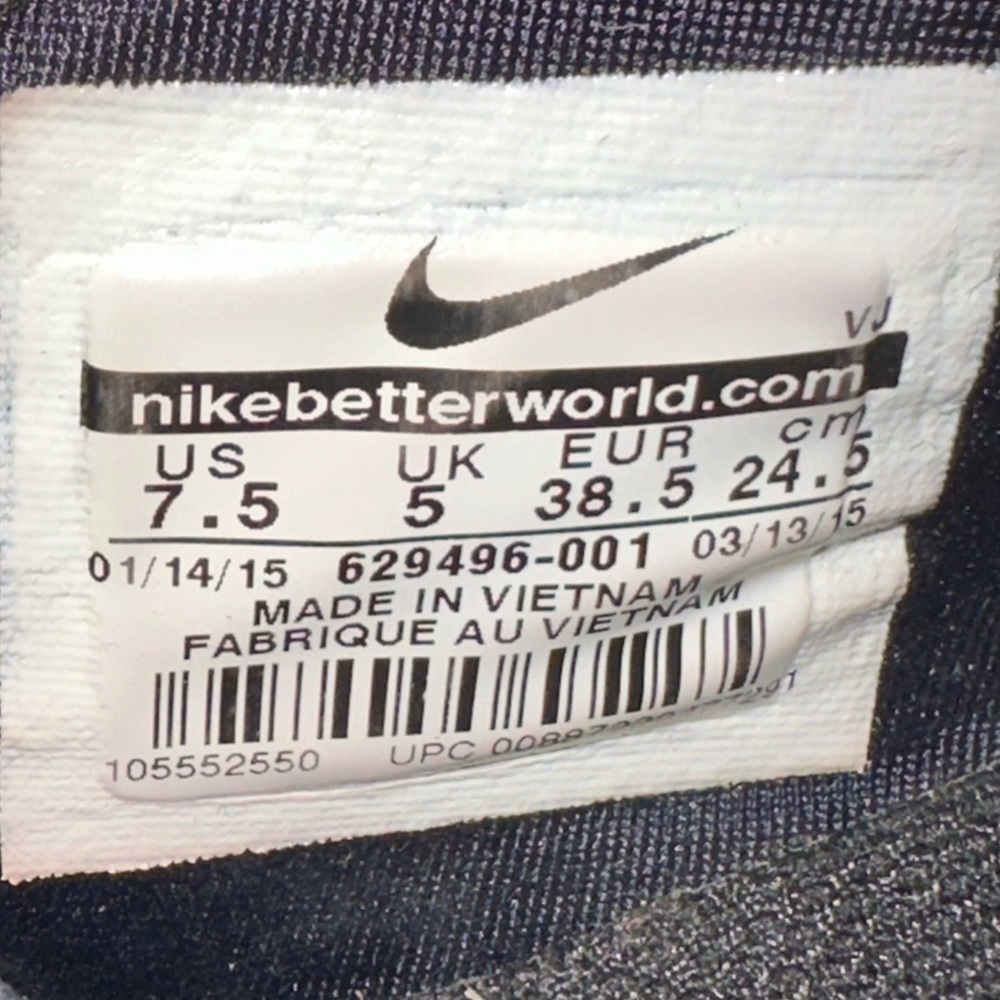 Nike Size 7.5 - Picture 6 of 7